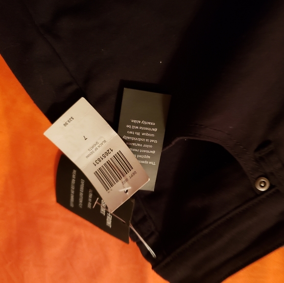 Women Chorts - Picture 12 of 16